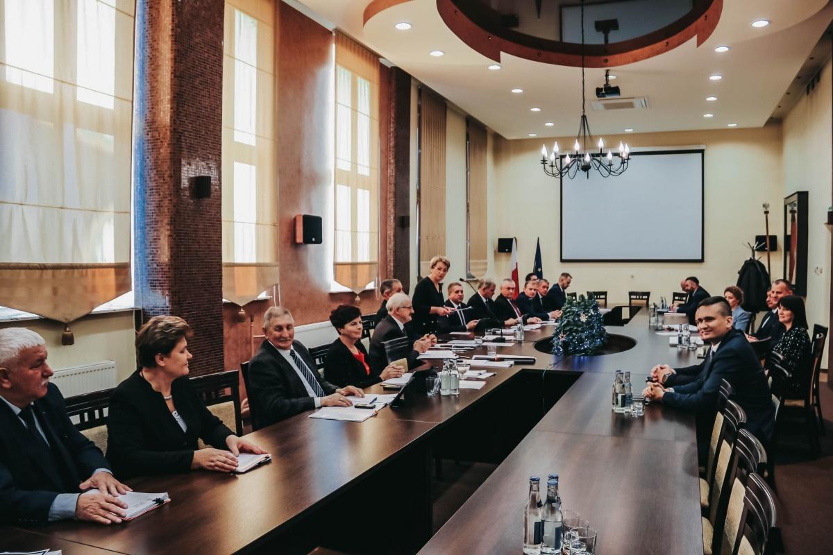 Dużo inwestycji dzięki pozyskanym dotacjom. Budżet na 2023 uchwalony