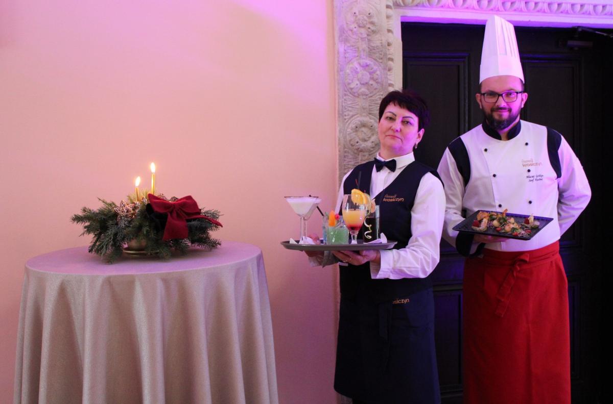 Pożegnają rok w salach zamkowych, powitają polonezem na dziedzińcu.  Moc wrażeń w Krasiczynie [PRZEPISY]