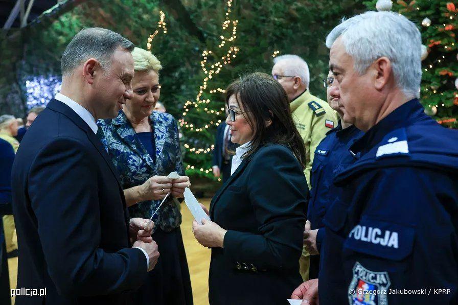 Prezydencka para na wigilii mundurowych w 1. Batalionie Strzelców Podhalańskich [ZDJĘCIA]