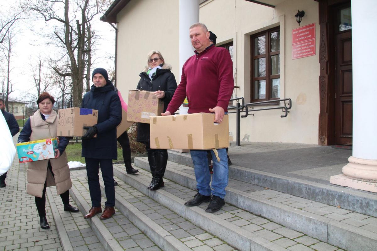 Przekazali pomoc tam, gdzie biją stęsknione, polskie serca