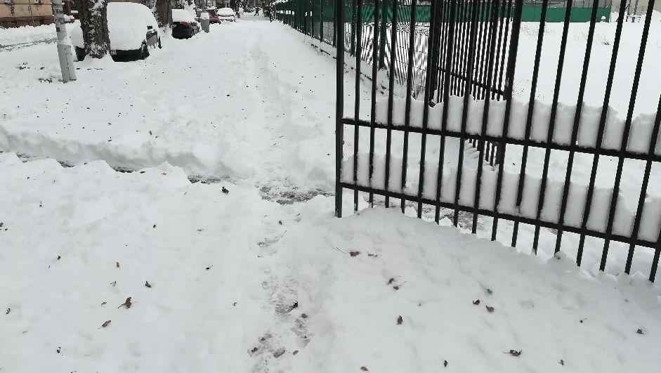 Przemyśl: Odśnieżali skate park zamiast chodnika