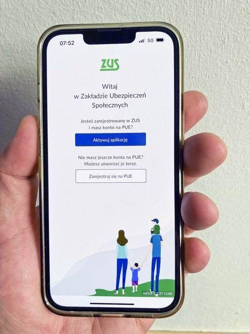 Wniosek 500 i 300 plus złożysz przez smartfona