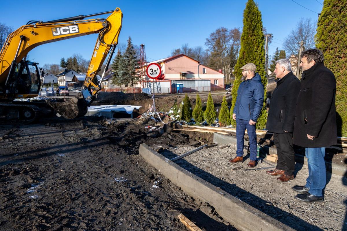 Powiat przeworski realizuje bardzo ważną i długo wyczekiwaną przez mieszkańców inwestycję [ZDJĘCIA]