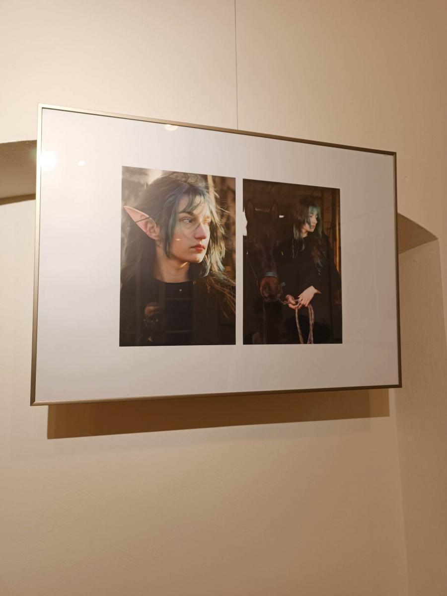 Czym jest portret? Wernisaż fotografii uczniów ZSI w Jarosławiu