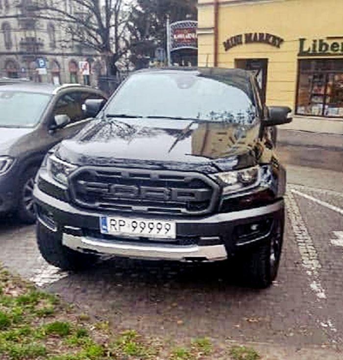 Urzędowy „drapieżnik” za ponad 265 tys. zł