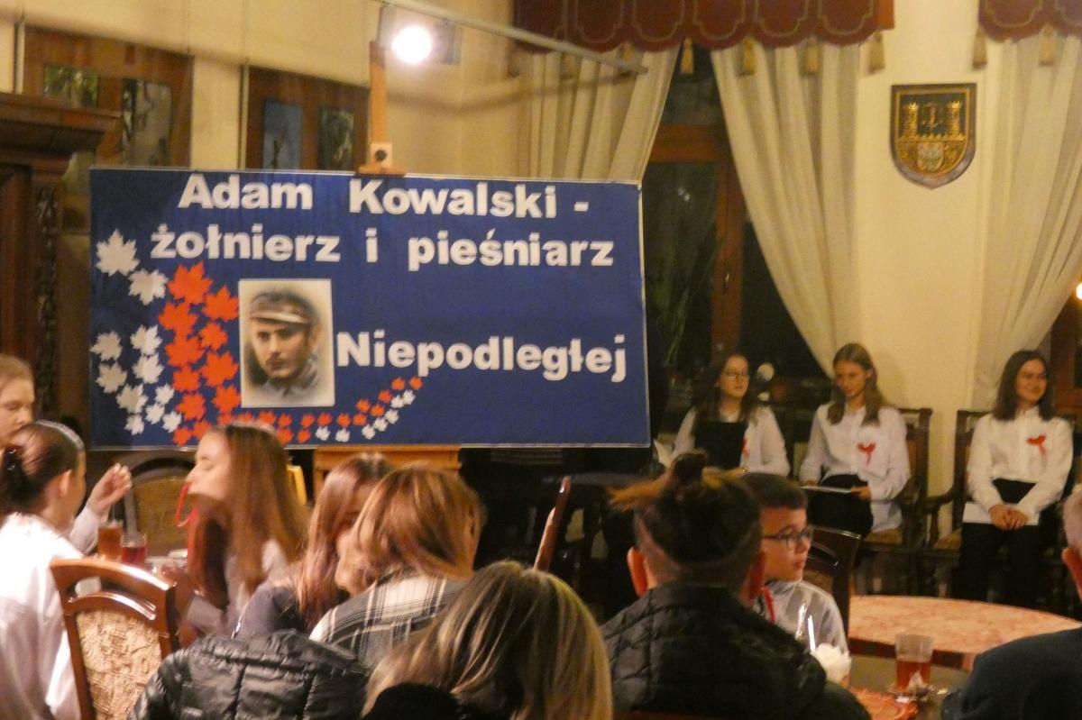 11 listopada – o niepodległości, wolności i Adamie Kowalskim