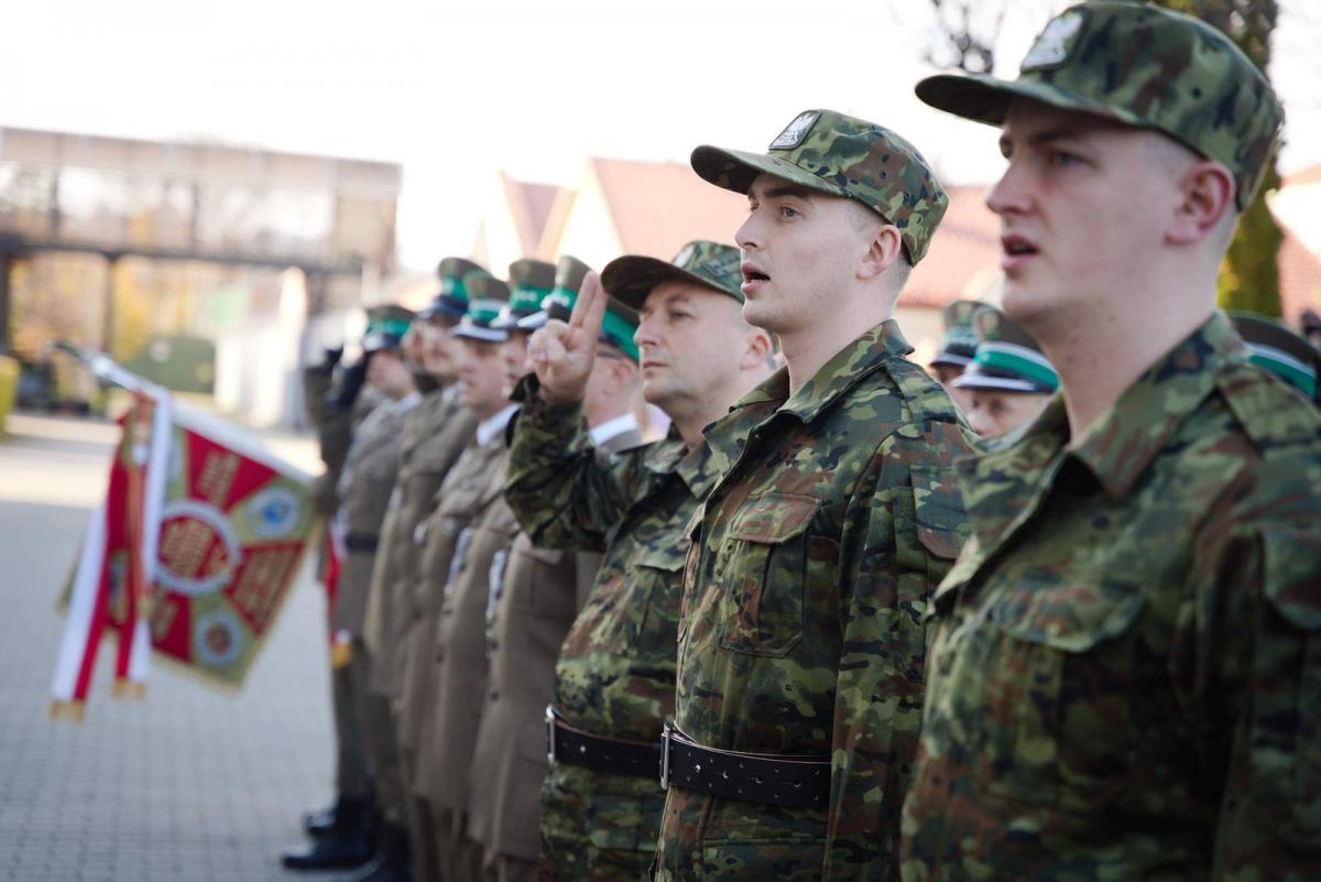 48 nowych strażników granic złożyło ślubowanie w Przemyślu
