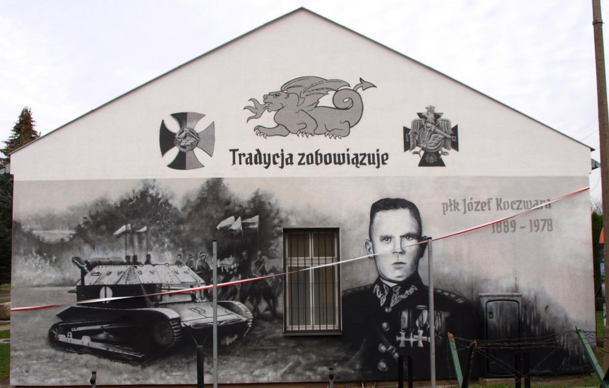 Nowy mural w Żurawicy. Czołgiści upamiętnili swojego patrona