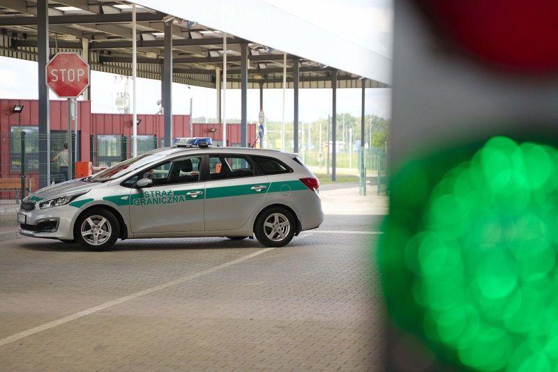 26-latek z fałszywym prawkiem zatrzymany na granicy
