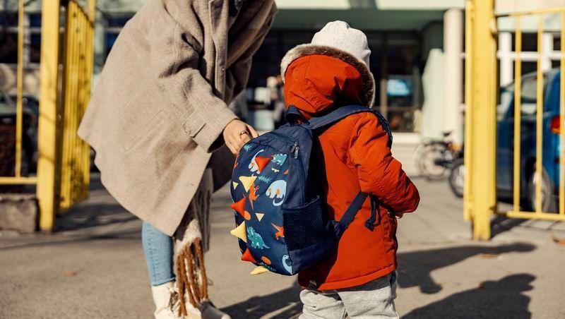 Niemal 160 tys. wniosków na prawie 233 tys. dzieci.  Ociągający się wciąż jeszcze mogą się starać o rządowe 300 plus