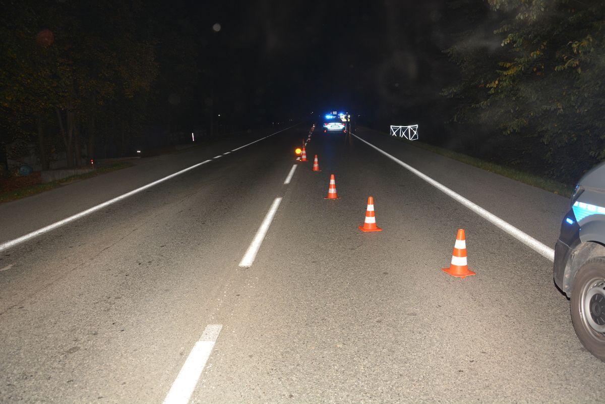 Tragiczny wypadek. 19-letni kierujący potrącił pieszego na nieoświetlonej drodze
