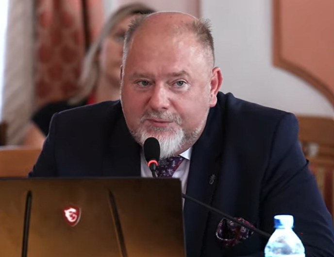 Burmistrz Paluch rządzi z PiS-em?
