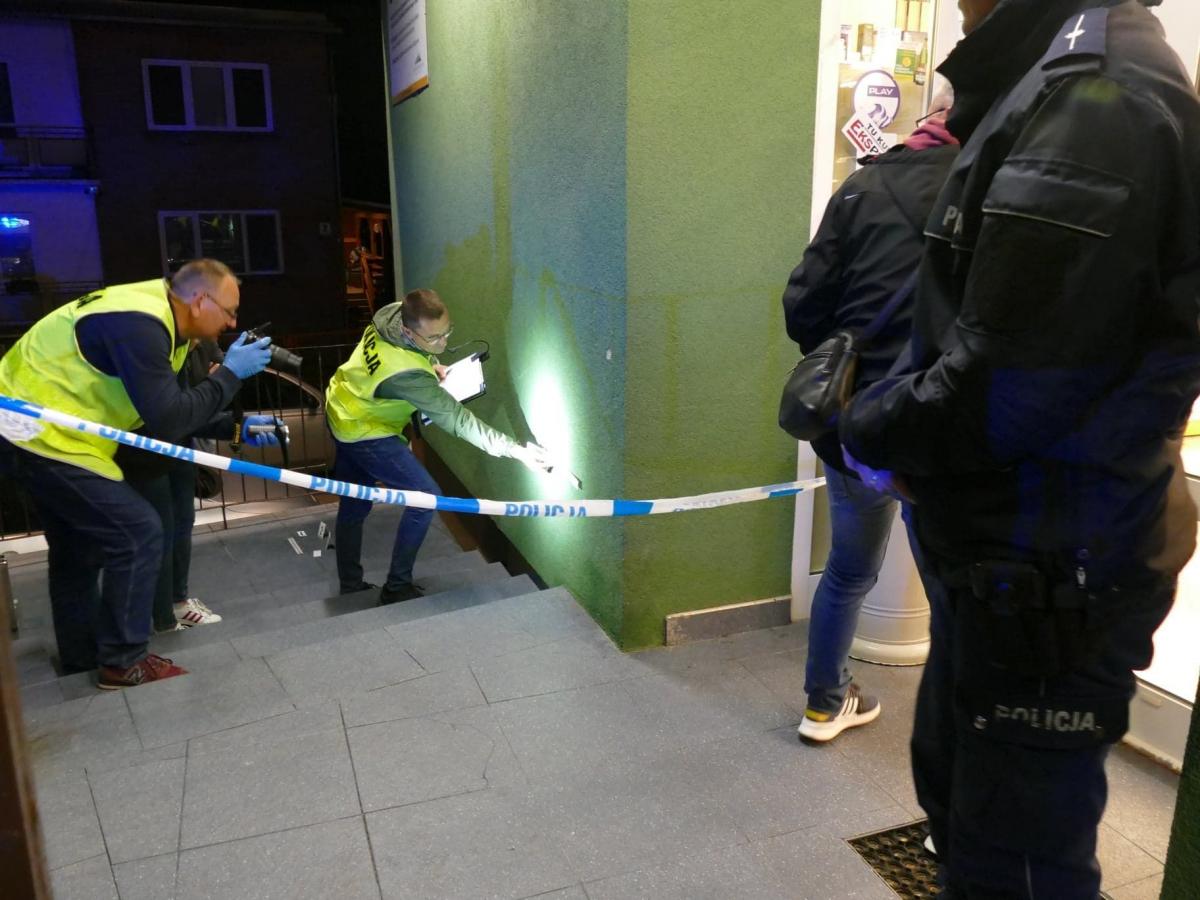 Czy policjanci przekroczyli uprawnienia? Prokuratura o przyczynach śmierci 42-latka