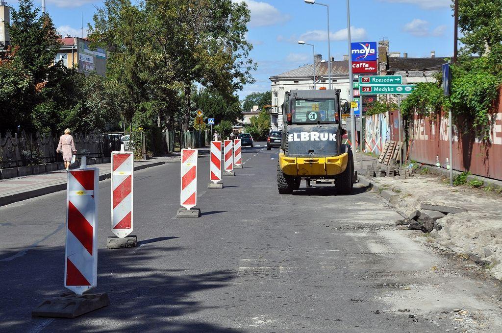 Remont ulicy Siemiradzkiego w Przemyślu rozpoczęty