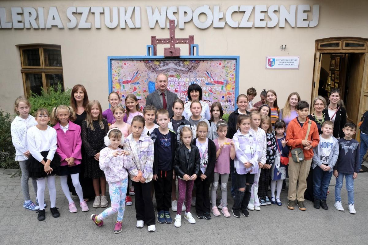 Mali artyści w Galerii Sztuki Współczesnej w Przemyślu 