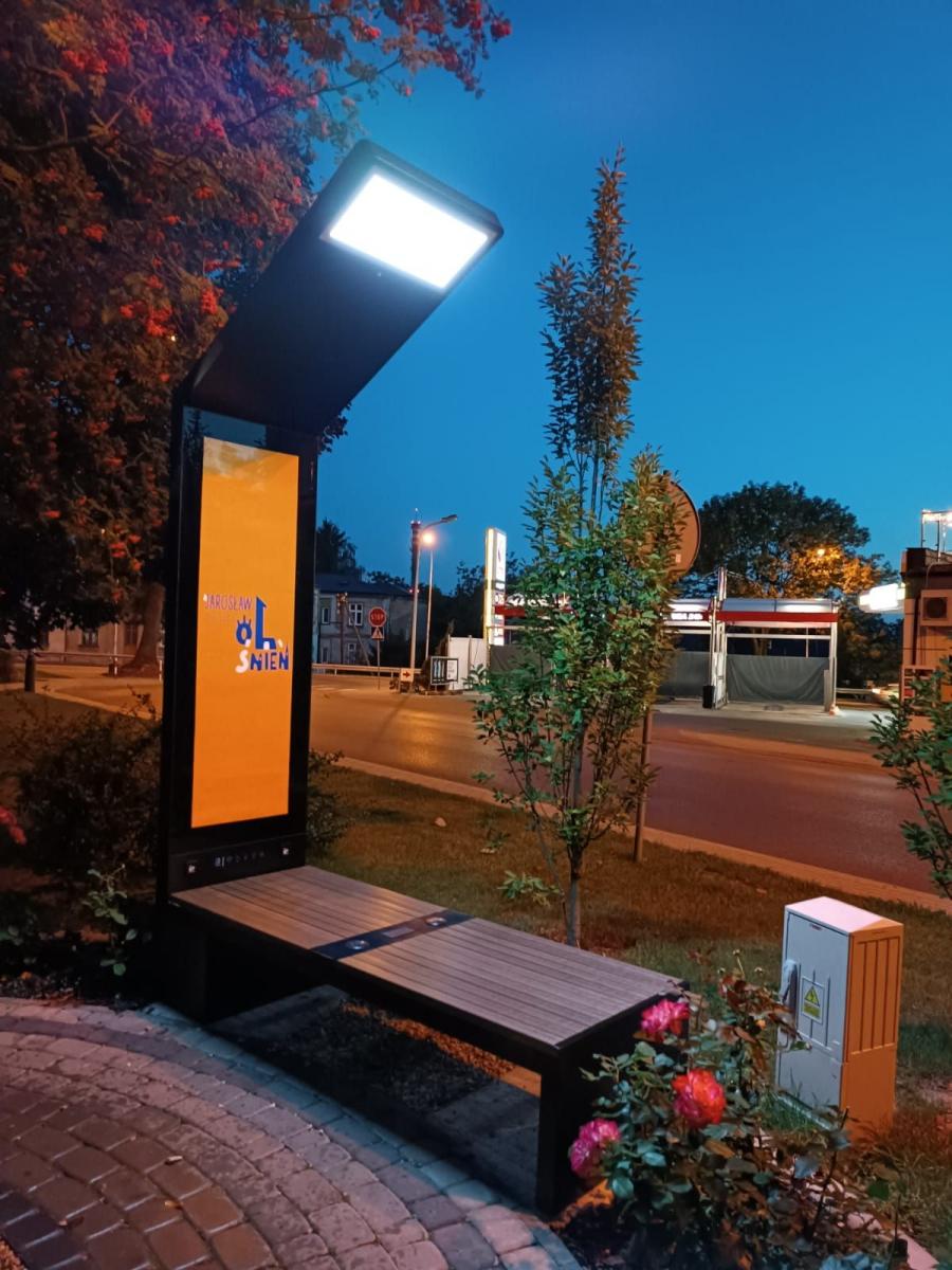 Innowacyjna ławka stanęła w Jarosławiu. To inicjatywa mieszkańców