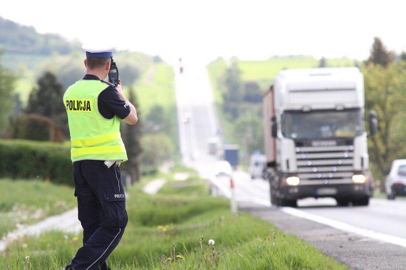 Przekroczył prędkość o 88 km/h. Efekt: 2,5 tys. zł i 10 punktów karnych