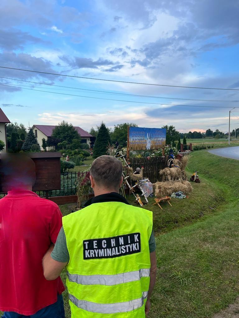 Wandale podpalili w kilku miejscowościach dekoracje na dożynki. Są w rękach policji [ZDJĘCIA]