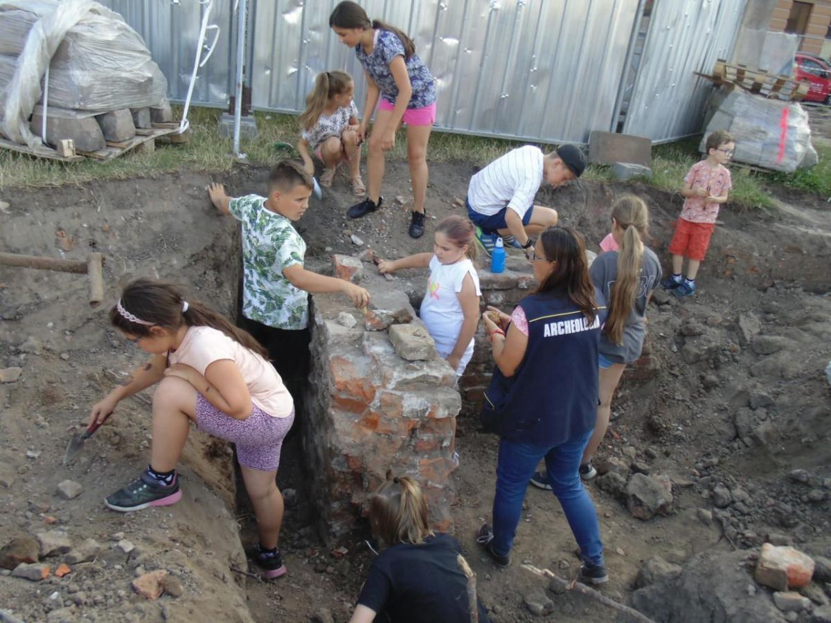 Warsztaty archeologiczne dla najmłodszych