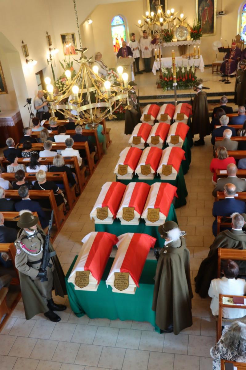 Doczekali się godnego pochówku. Uroczystości pogrzebowe w Jaworniku Ruskim