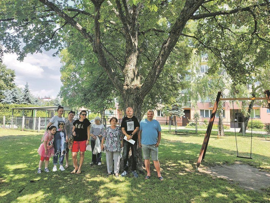 „Mówimy stanowcze NIE!”. Mieszkańcy Krasińskiego walczą z betonozą