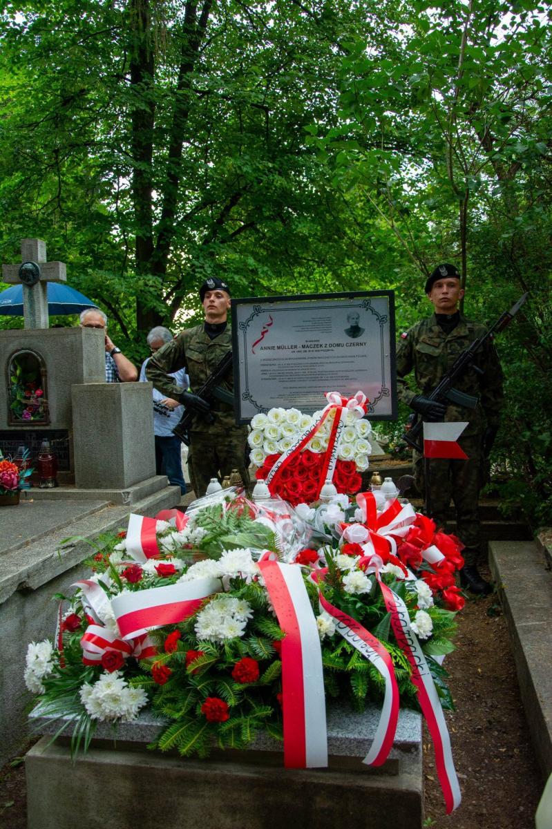 Oddali hołd matce generała Maczka
