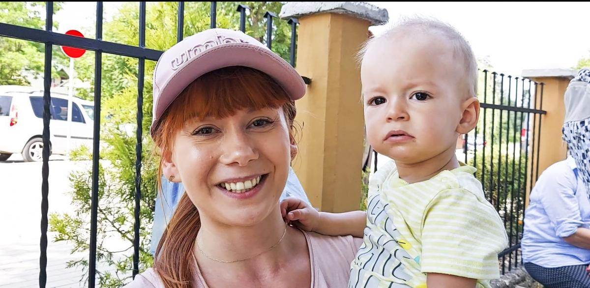 Joanna: – Gorąco wierzę, że zostałam uzdrowiona. Po przejściu operacji złośliwego nowotworu tarczycy z przerzutami wyruszyła na pątniczy szlak. Zabrała synka. [WIDEO]