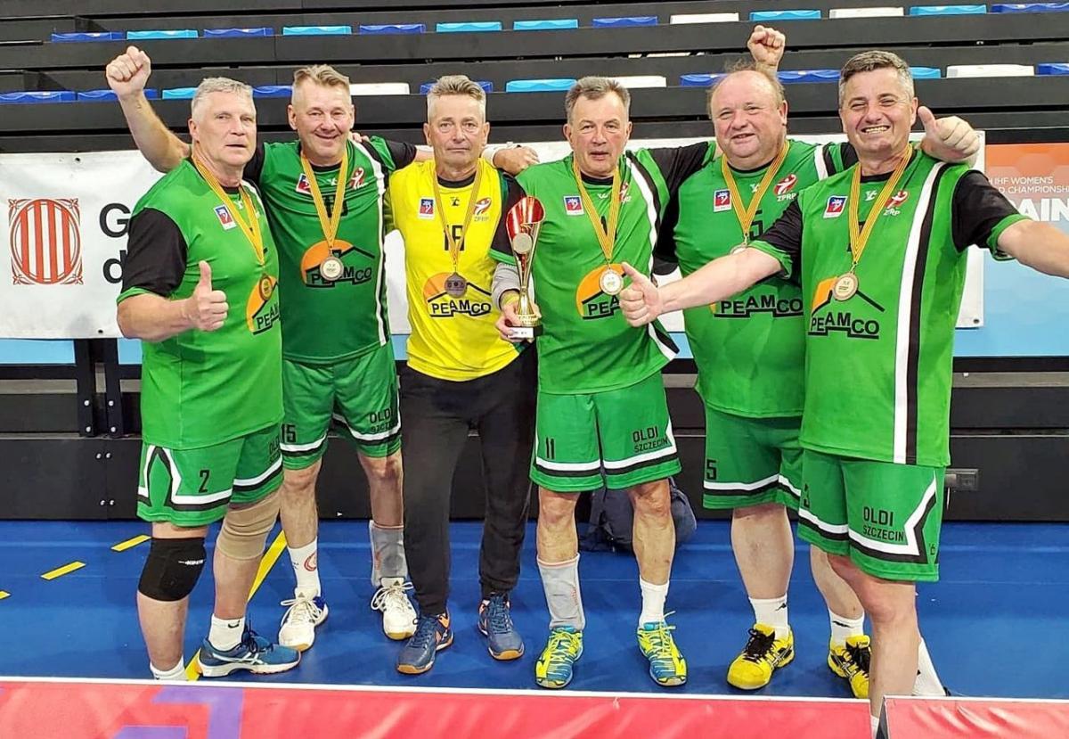 Jeszcze nie umilkły fanfary, a przemyscy oldboje znów zaszaleli