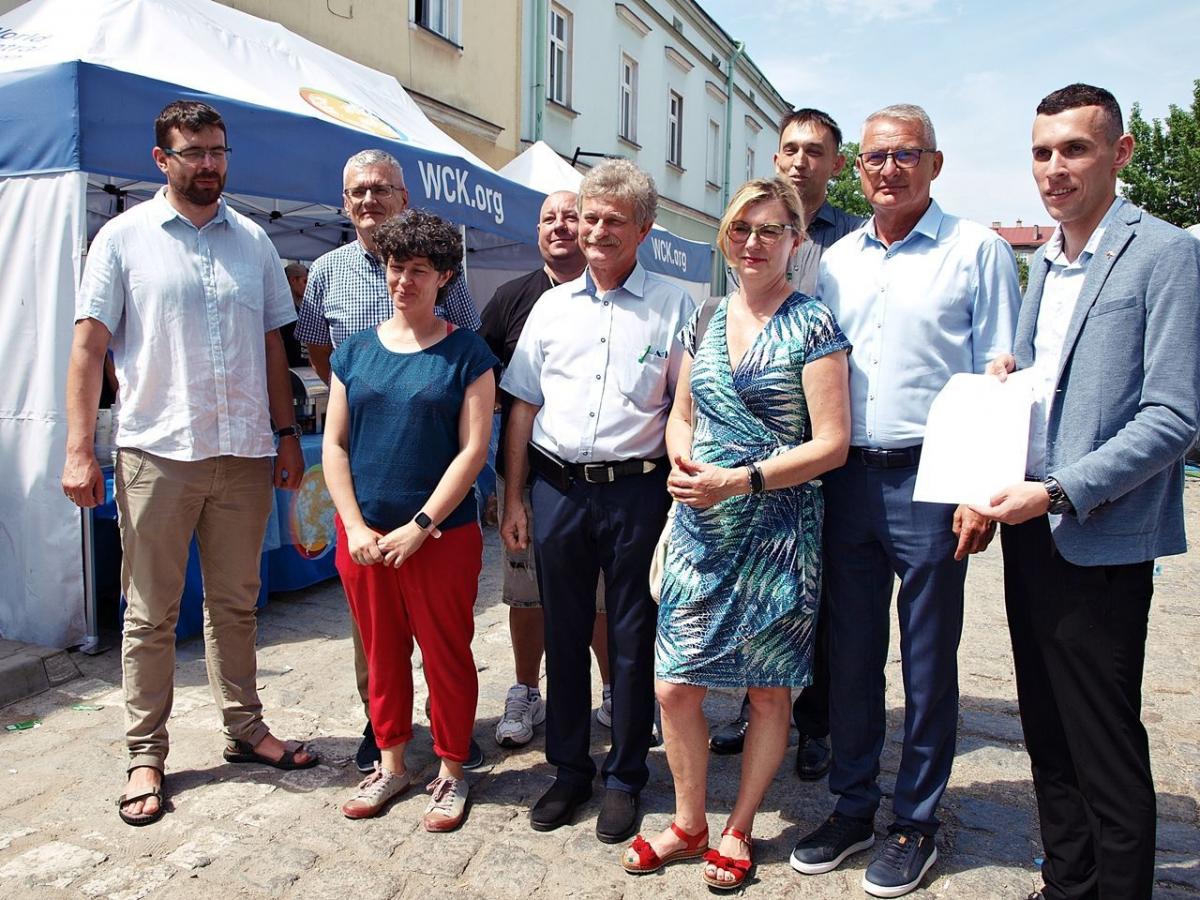 Tuż obok dworca PKP będzie Zaułek Wolontariuszy