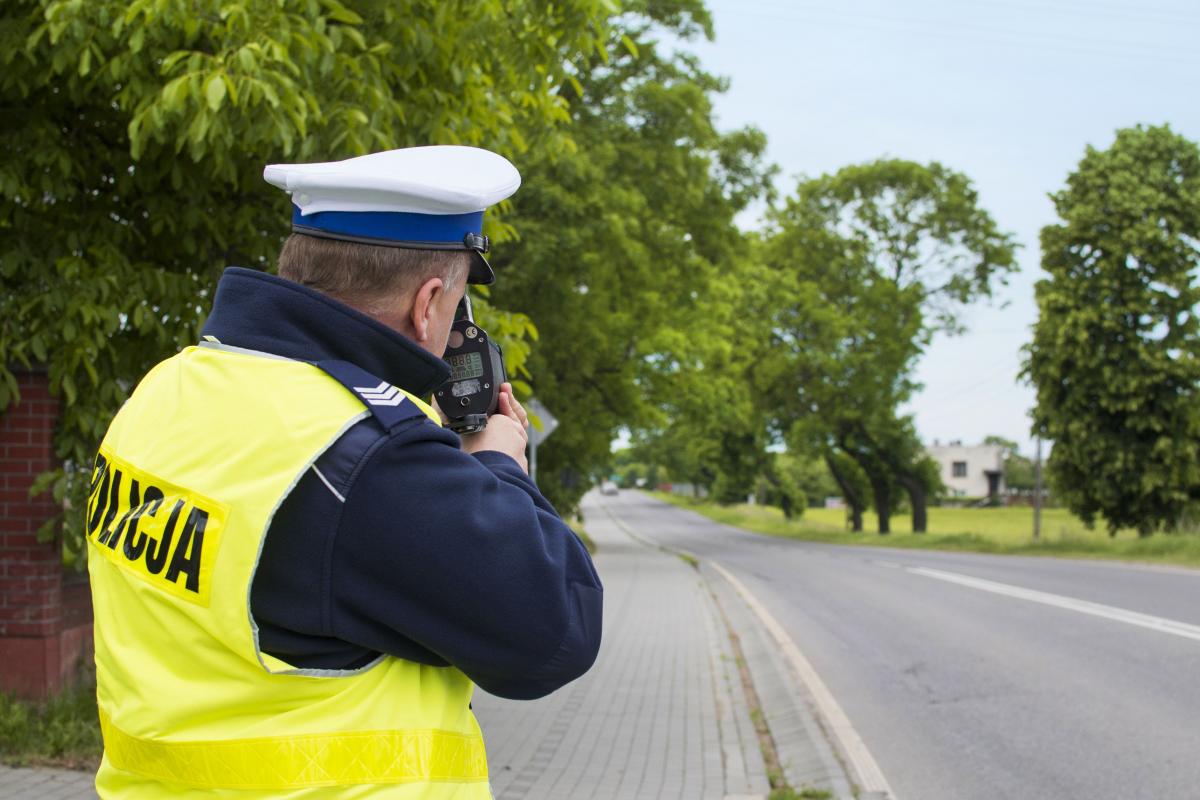 Przekroczył prędkość, miał prawie 3 promile. 49- latek stracił prawo jazdy