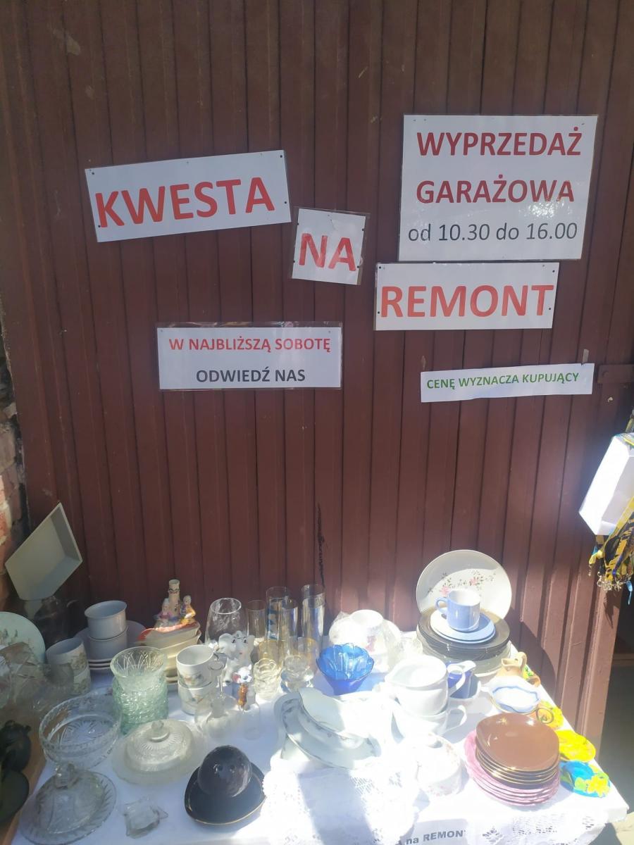 Comiesięczna wyprzedaż garażowa. Lekcja przedsiębiorczości w jarosławskim hufcu.