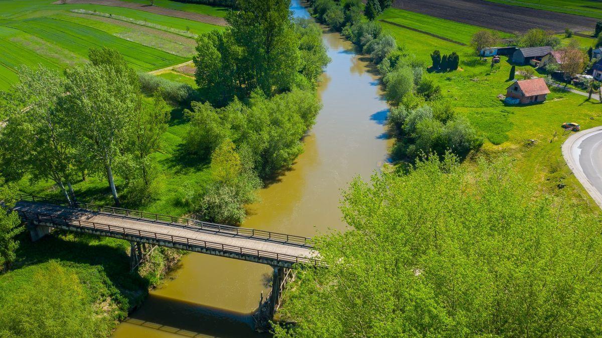 11 chętnych na budowę mostu na Wisłoku