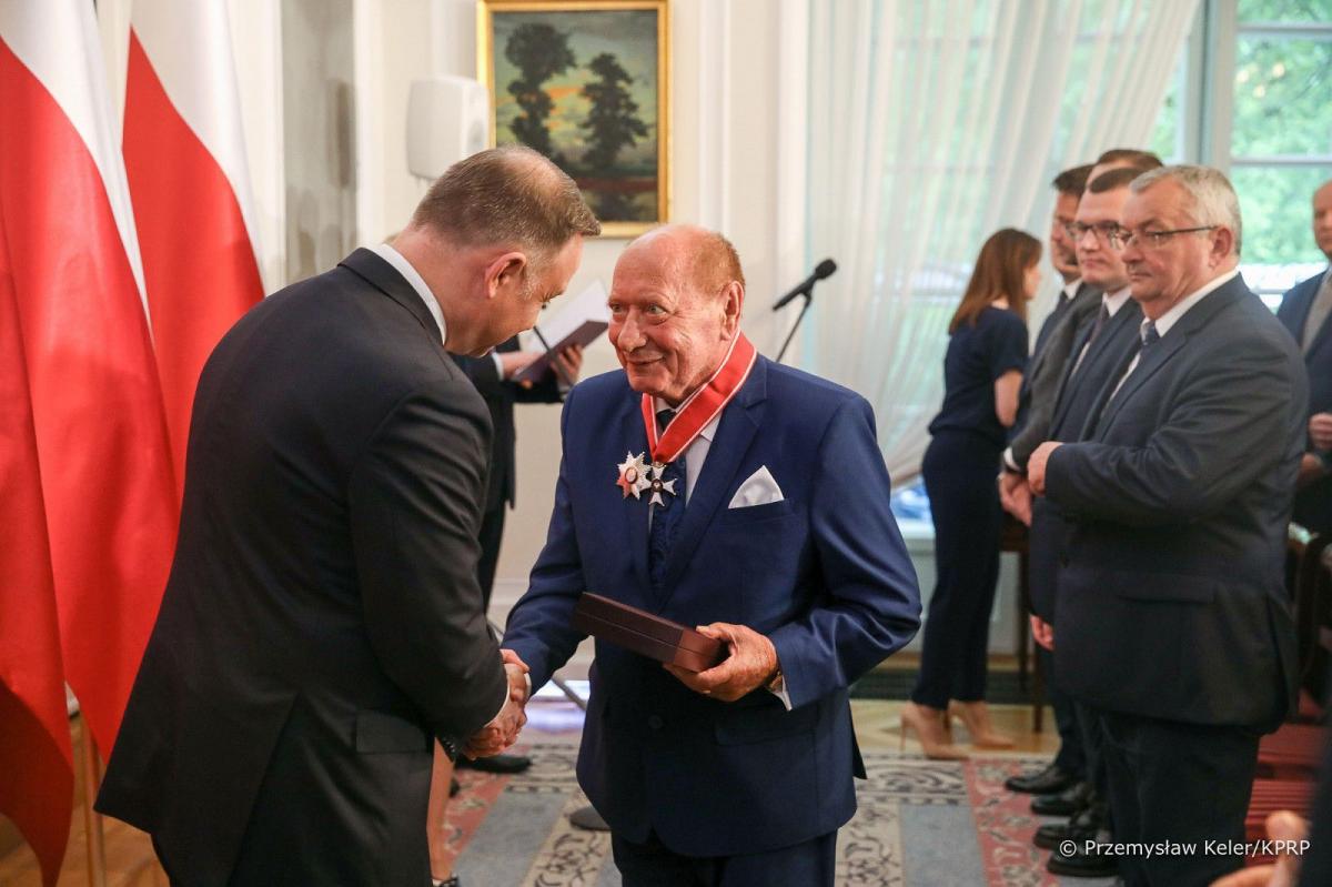 Prezydent Duda odznaczył przedstawicieli samorządu [ZDJĘCIA]