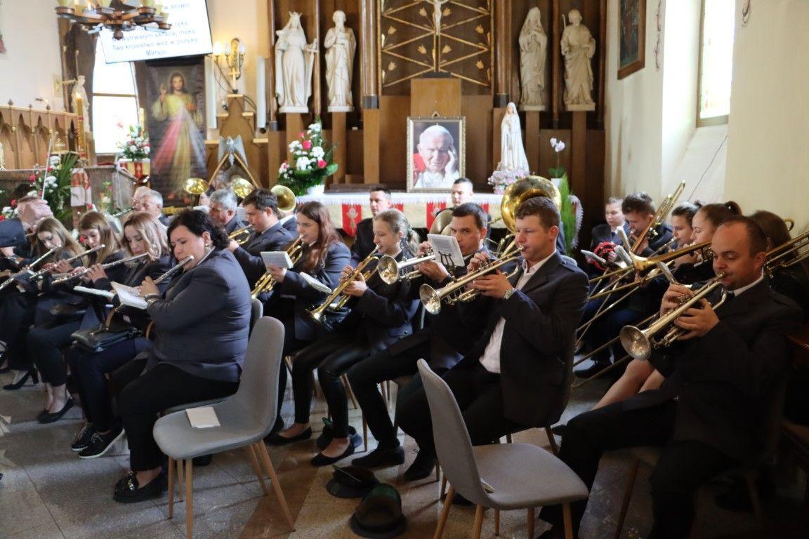Rodzinne świętowanie, złoty jubileusz i „Jan” dla jednostki OSP. Tak bawiła się Leszczawa [ZDJĘCIA]