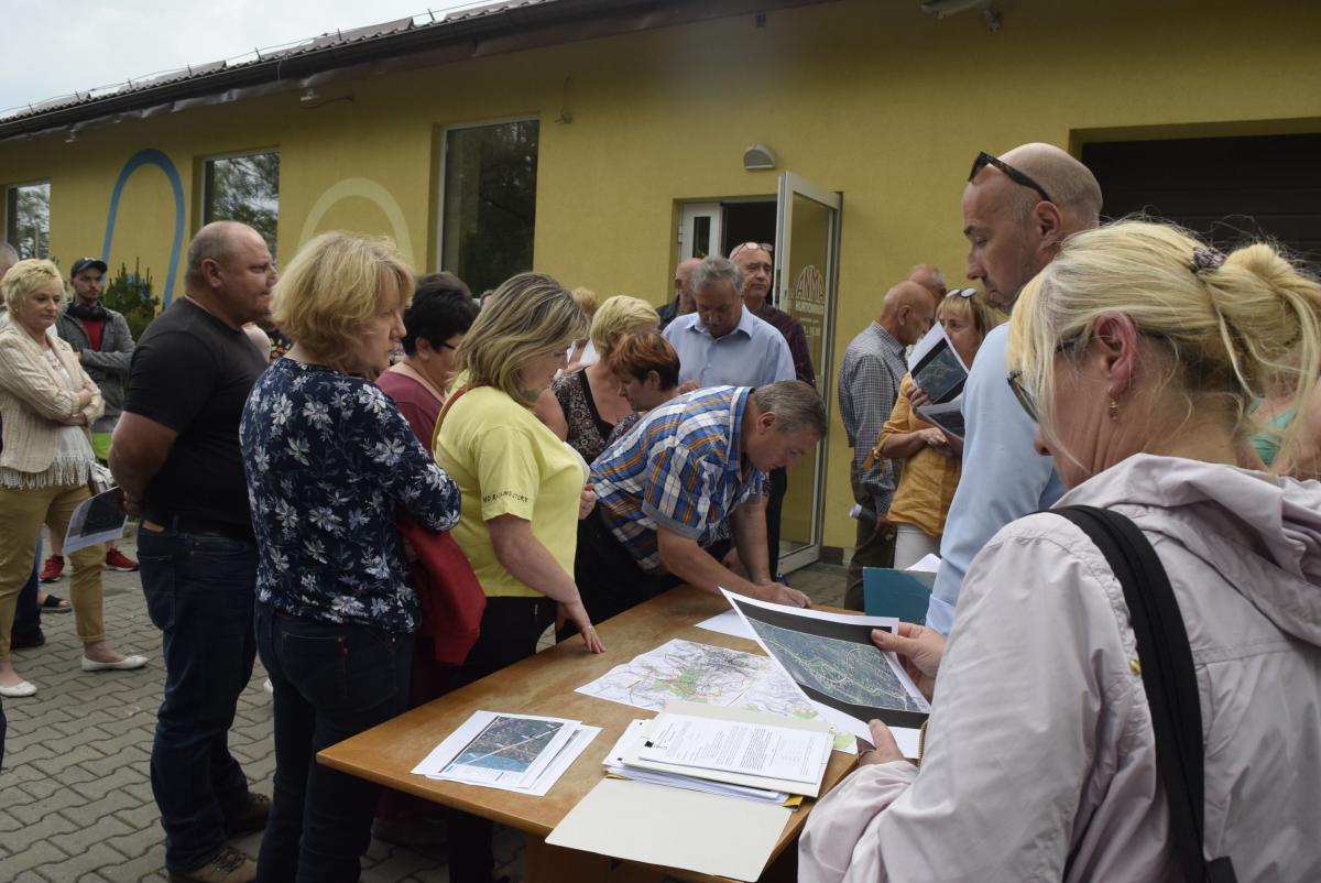 Ruszcie tyłek i przyjdźcie do Urzędu Miasta  bronić zdrowia i domów! [ ZDJĘCIA, WIDEO] 