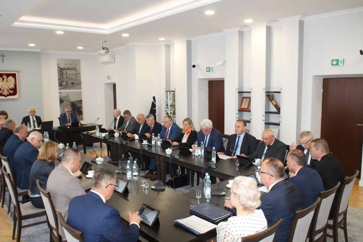 Które drogi doczekają się remontu? Zmiany w budżecie starostwa powiatowego