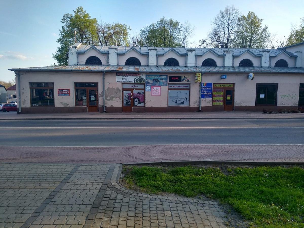Hala targowa w Radymnie do remontu