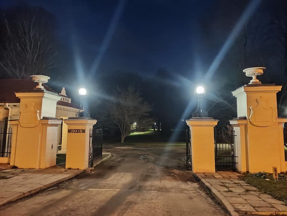 W parku jaśniej i bezpieczniej. Oświetlenie i monitoring zrobiły swoje [ZDJĘCIA]