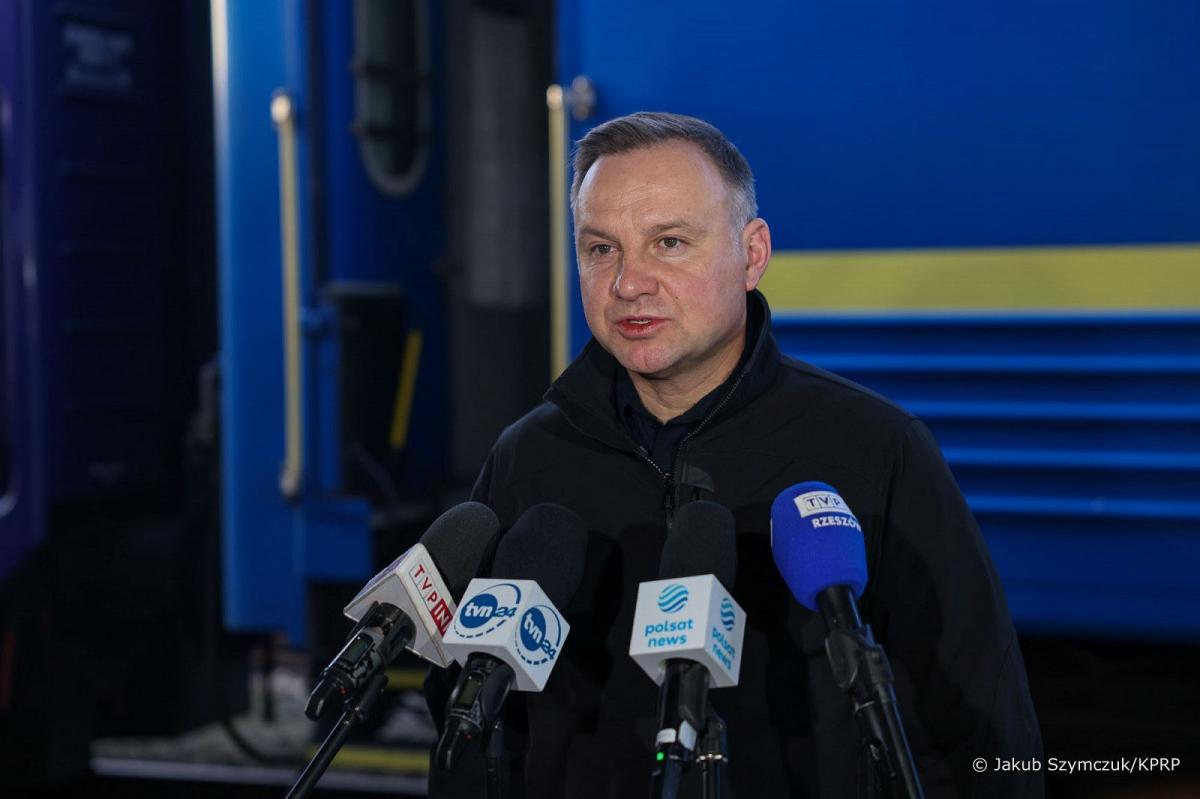 Prezydent Andrzej Duda w Przemyślu. Wcześniej spotkał się z prezydentem Wołodymyrem Zełeńskim
