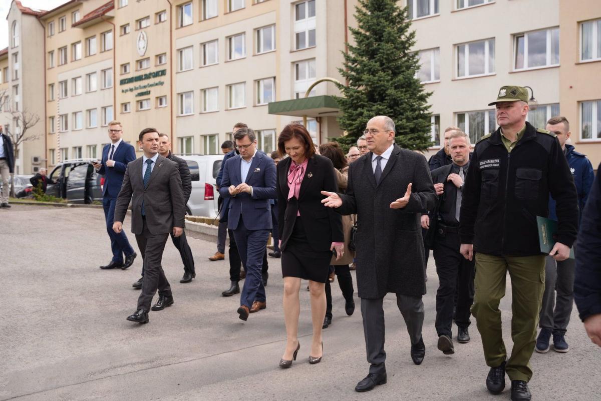 Przemyśl odwiedzili ministrowie resortów spraw zagranicznych 4 krajów [ZDJĘCIA]