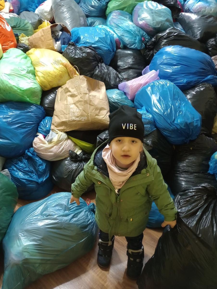 Szafowanie dla Kasi zakończone sukcesem. Prawie 22 tony zebranych ubrań! [ZDJĘCIA]