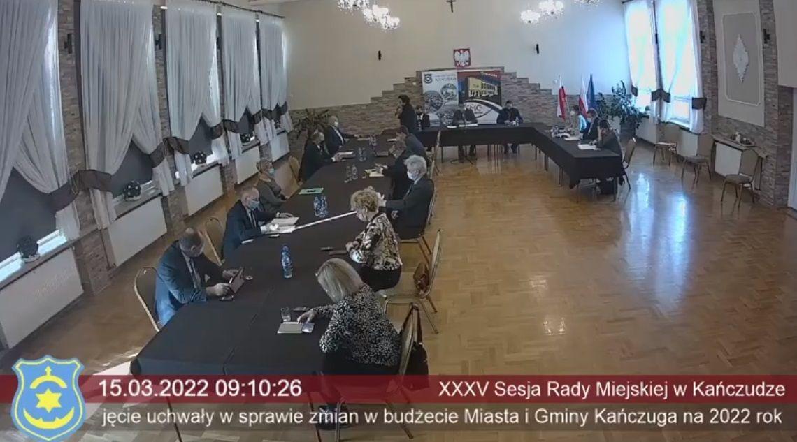 Pieniądze na drogi, oświatę i odnawialne źródła energii 