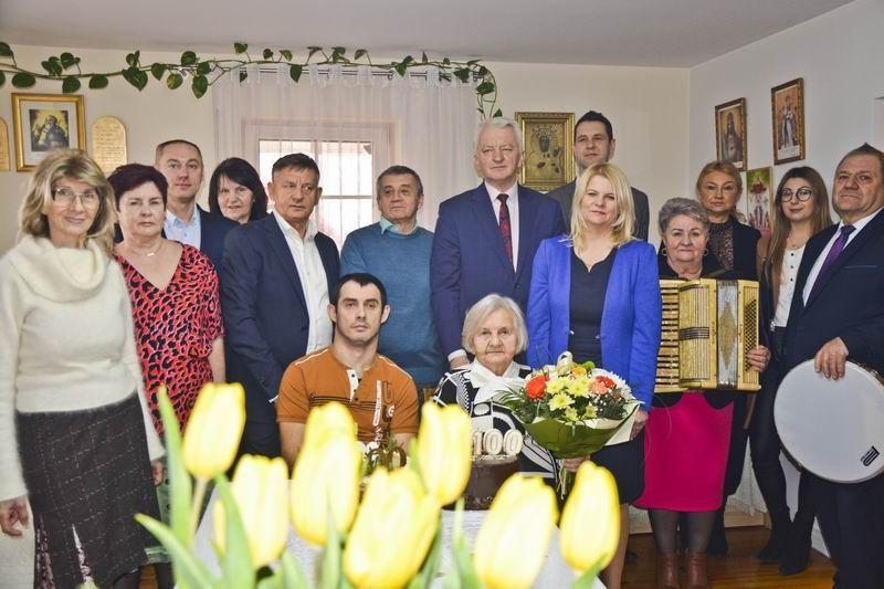 Pani Weronika Chachura z Medyki przeżyła cały wiek polskiej historii [ZDJĘCIA]
