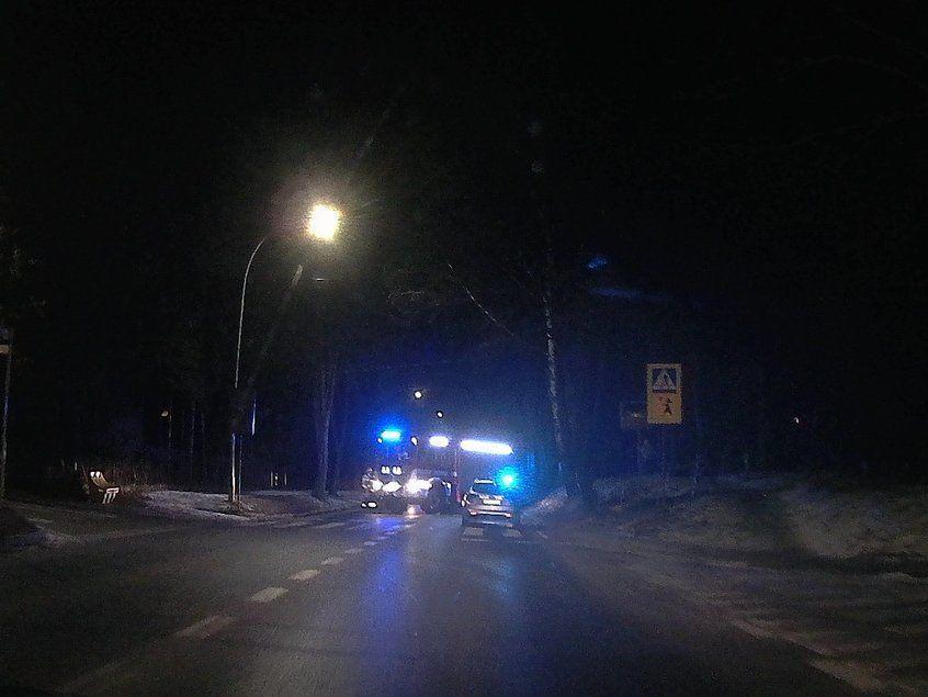 17-latek potrącony na przejściu dla pieszych. Policja szuka świadków