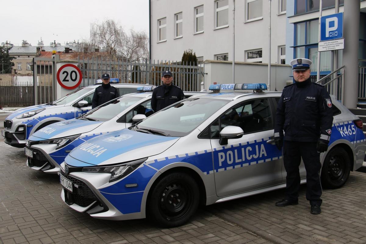 Trzy nowe radiowozy do codziennych obowiązków