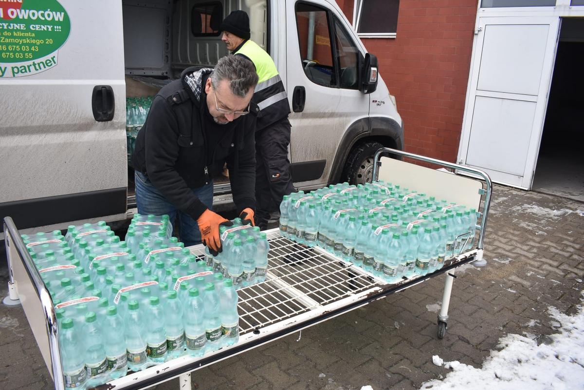 Pierwsze dary dla samotnych pacjentów przemyskiego szpitala [ZDJĘCIA]