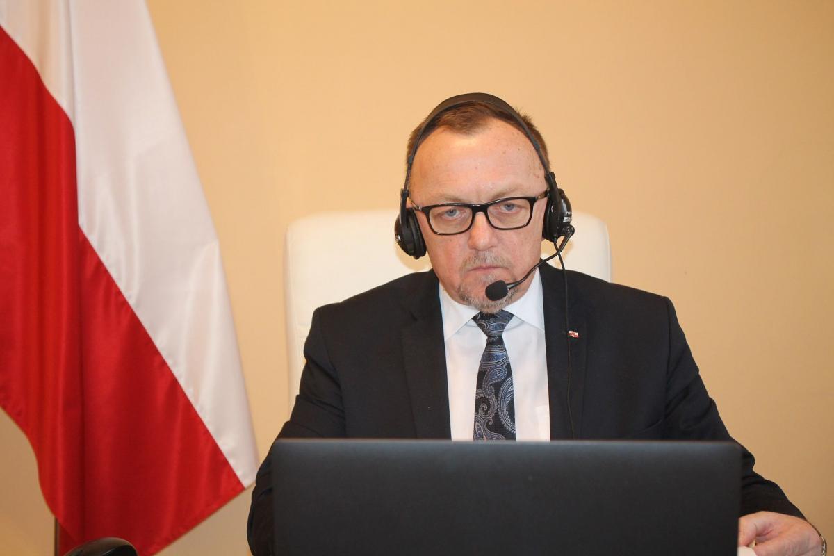 Miliony na drogi, scalenia i setki tysięcy na coś ekstra…