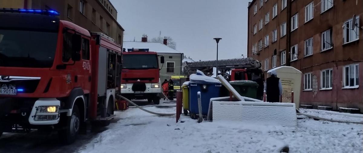 Dwoje poszkodowanych w pożarach [ZDJĘCIA]
