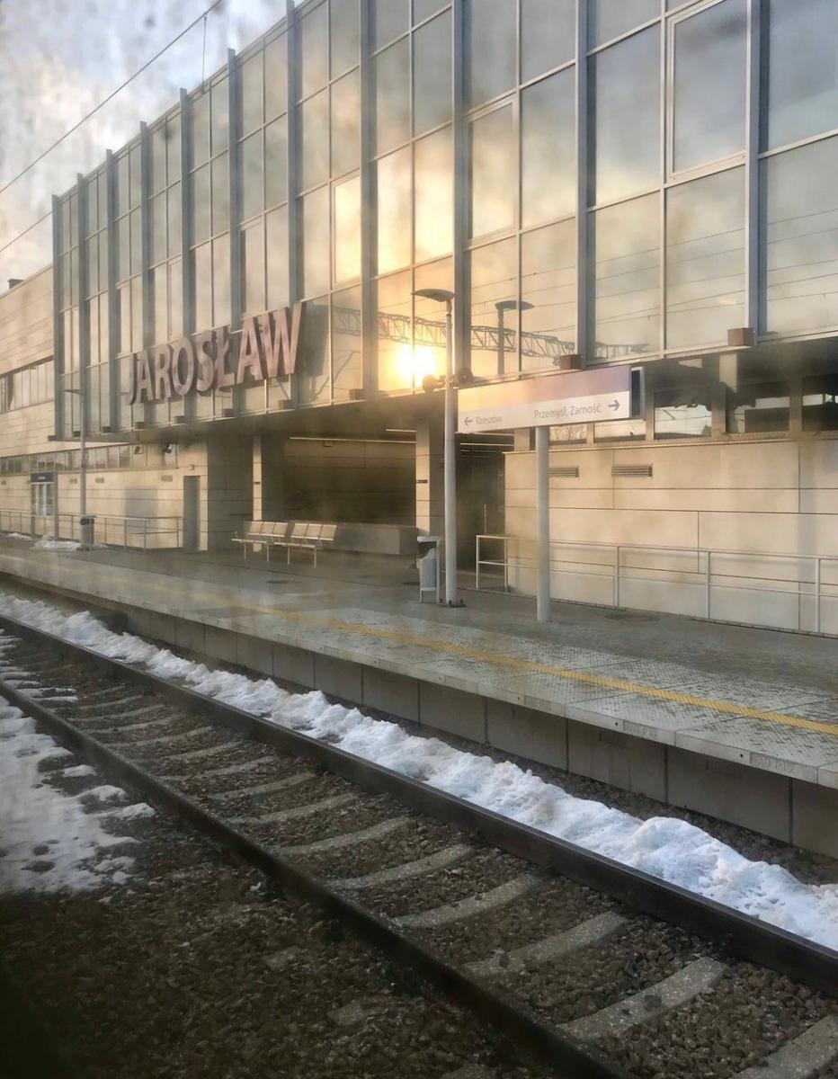 Większa wygoda podróżnych. Na stacji Jarosław pojawią się windy