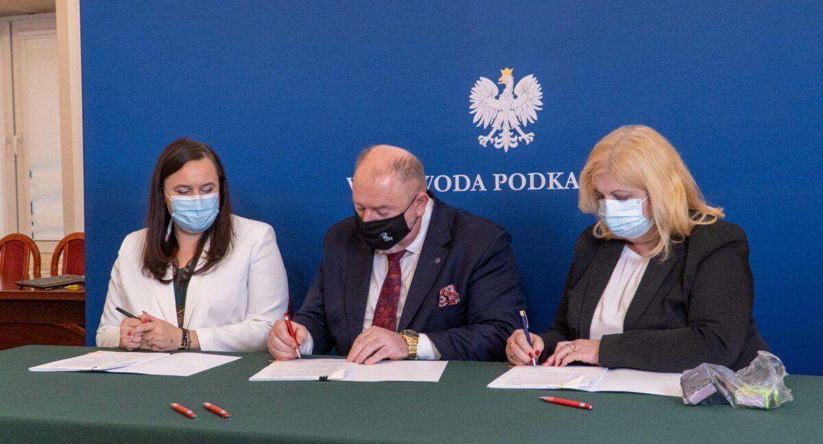 Centrum przesiadkowe w Jarosławiu z tzw. funduszy norweskich